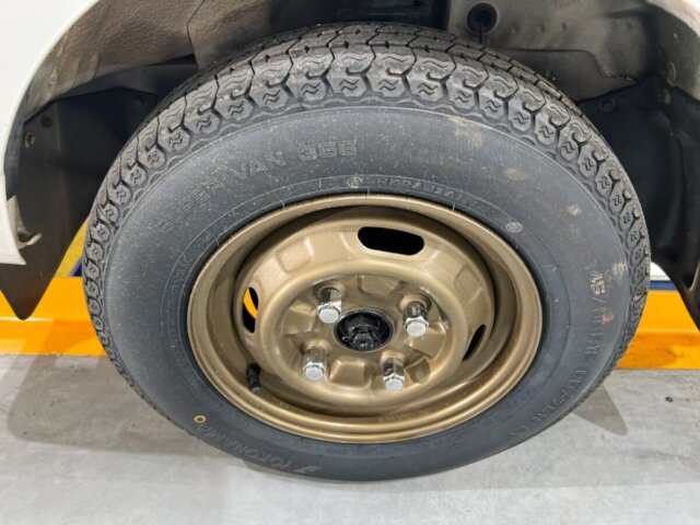 1991 MITSUBISHI MINICAB TRUCK