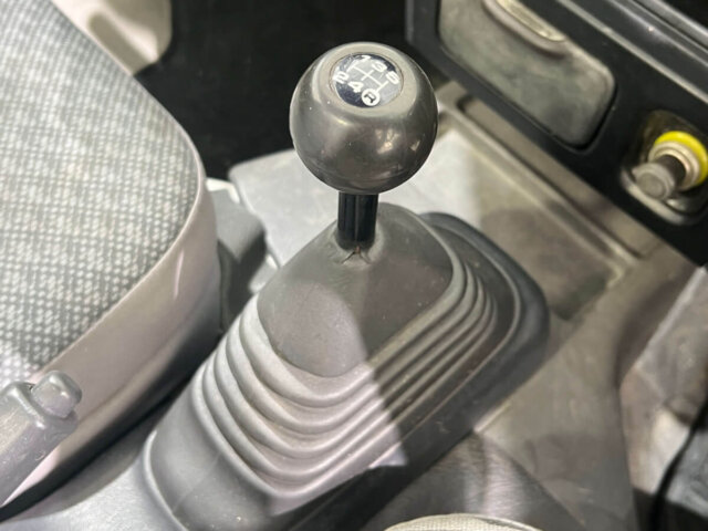 2000 DAIHATSU HIJET TRUCK