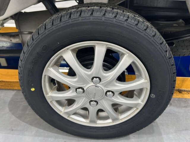 2000 DAIHATSU HIJET TRUCK