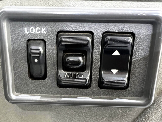 1992 MITSUBISHI CANTER