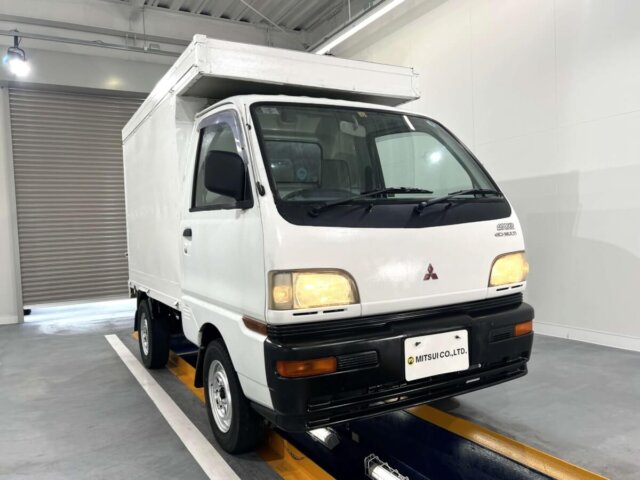 1998 MITSUBISHI MINICAB TRUCK