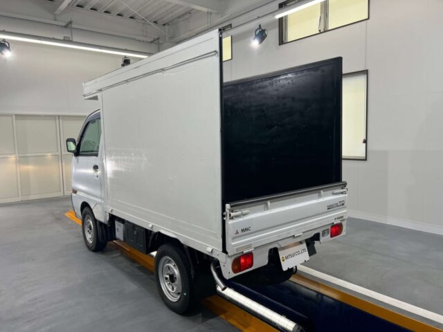 1998 MITSUBISHI MINICAB TRUCK