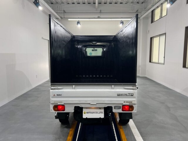 1998 MITSUBISHI MINICAB TRUCK