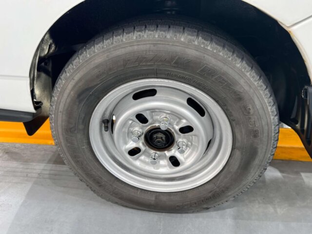 1998 MITSUBISHI MINICAB TRUCK