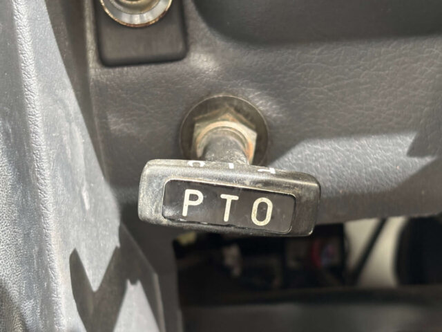 1991 MITSUBISHI MINICAB DUMP