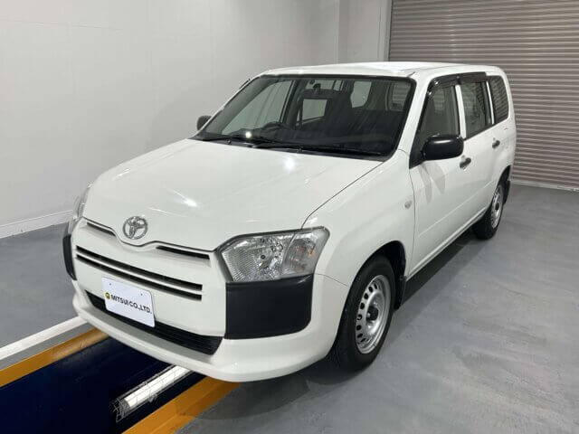 2017 TOYOTA SUCCEED VAN