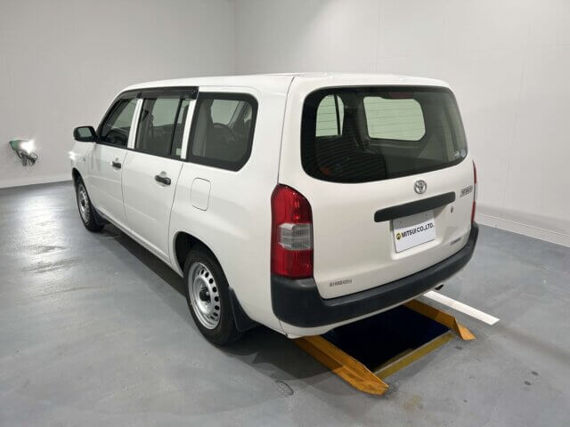 2017 TOYOTA SUCCEED VAN