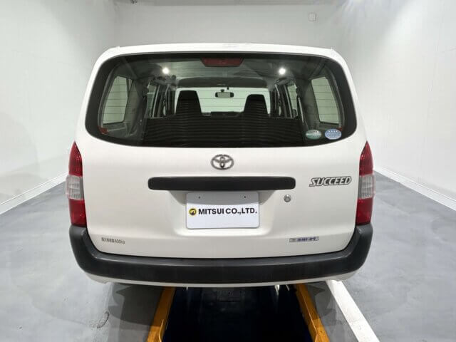 2017 TOYOTA SUCCEED VAN