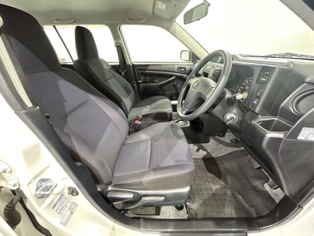 2017 TOYOTA SUCCEED VAN