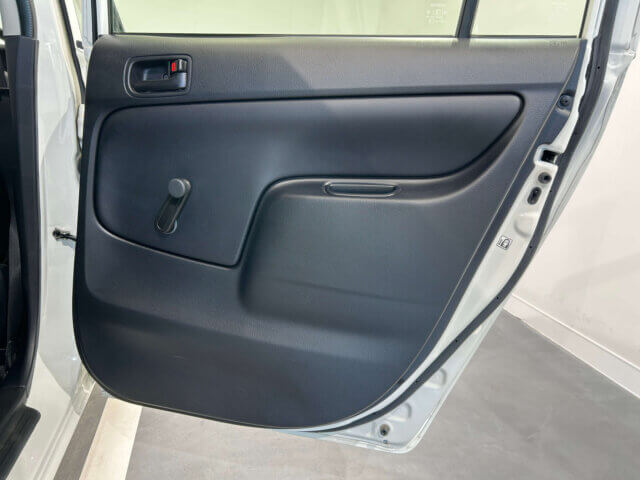 2017 TOYOTA SUCCEED VAN