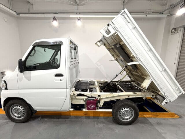 2012 MITSUBISHI MINICAB DUMP
