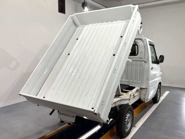 2012 MITSUBISHI MINICAB DUMP