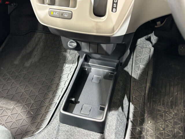 2017 DAIHATSU MIRA e:s