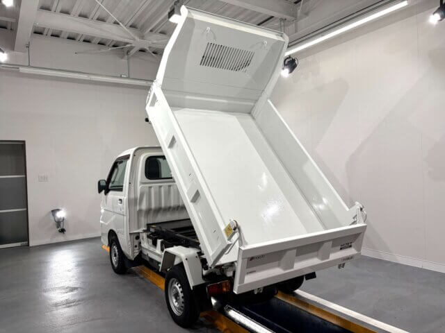 2013 DAIHATSU HIJET DUMP