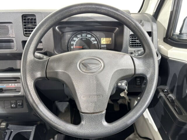 2017 DAIHATSU HIJET DUMP