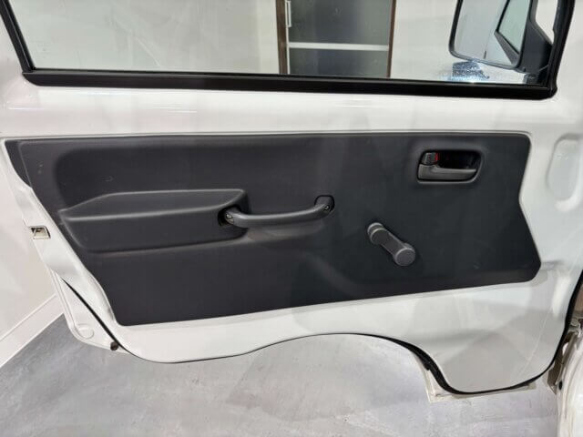 2014 NISSAN NT100 CLIPPER TRUCK