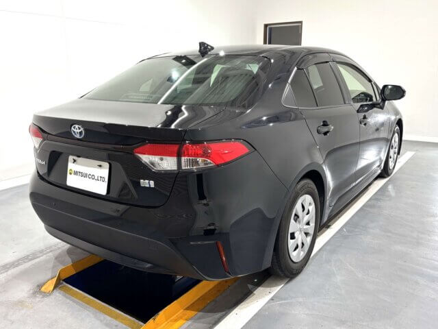 2023 TOYOTA COROLLA SEDAN HYBRID