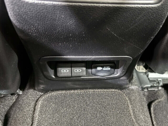 2023 TOYOTA COROLLA SEDAN HYBRID