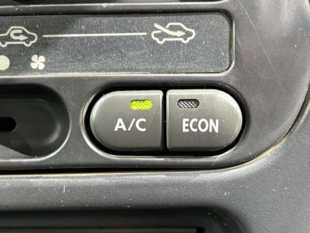 1998 DAIHATSU HIJET VAN