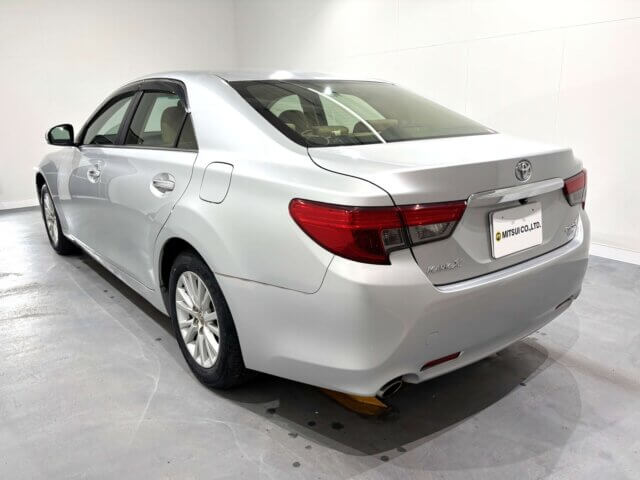 2015 TOYOTA MARK X