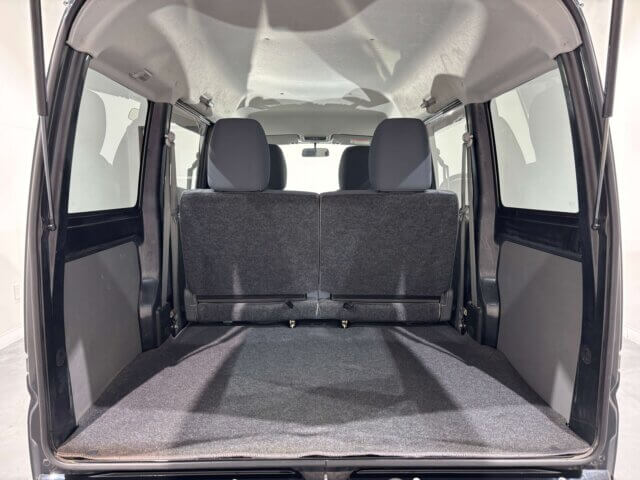 2013 MITSUBISHI MINICAB VAN