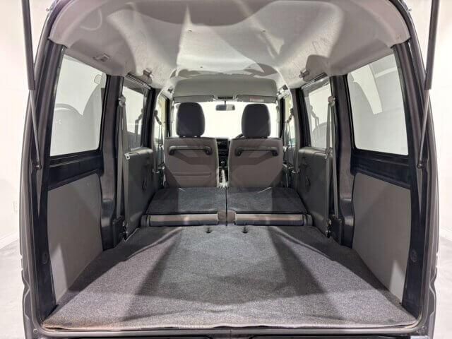 2013 MITSUBISHI MINICAB VAN