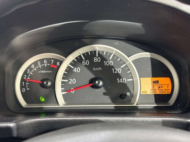 2013 MITSUBISHI MINICAB VAN