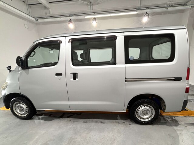 2015 TOYOTA LITEACE VAN