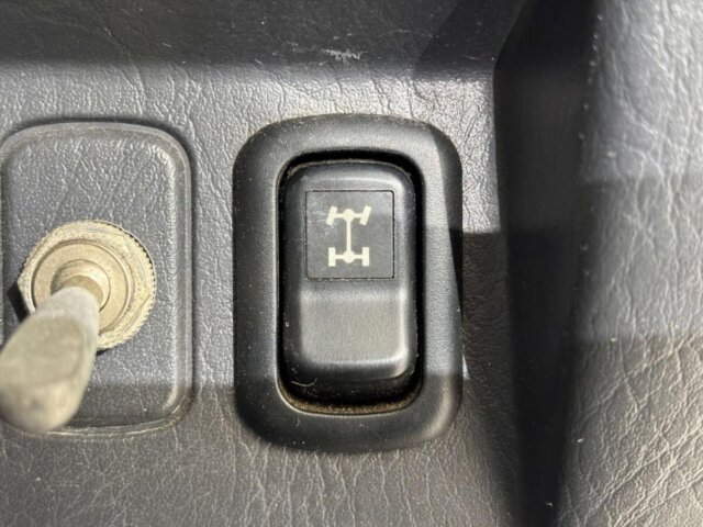 2001 DAIHATSU HIJET TRUCK