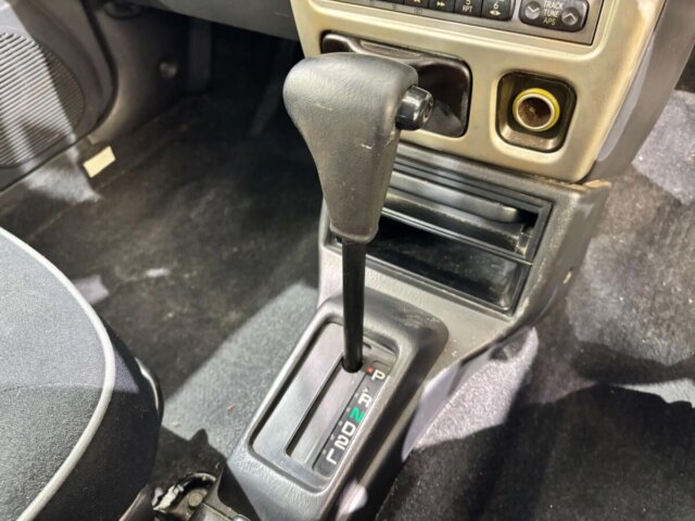 2001 DAIHATSU MIRA GINO