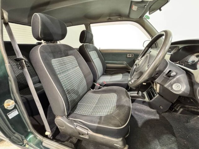 2001 DAIHATSU MIRA GINO