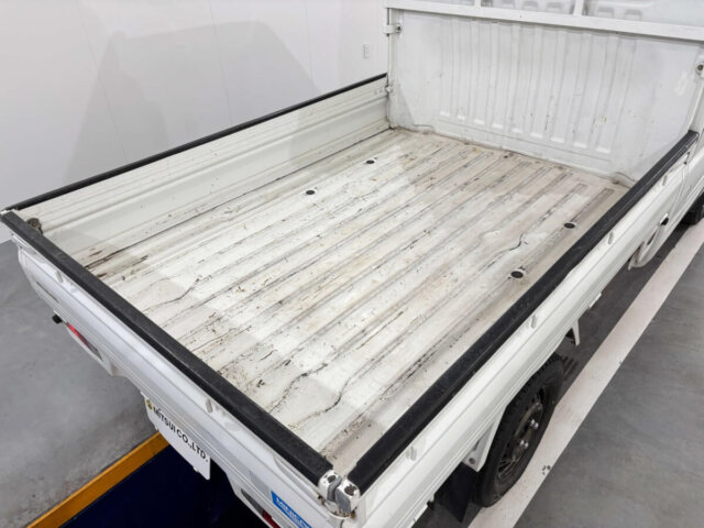 2000 MITSUBISHI MINICAB TRUCK