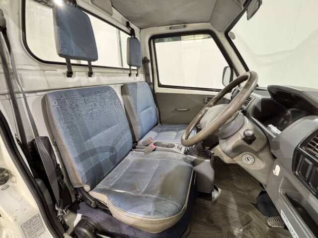 2000 MITSUBISHI MINICAB TRUCK