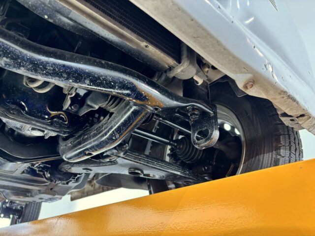 2000 MITSUBISHI MINICAB TRUCK