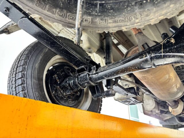 2000 MITSUBISHI MINICAB TRUCK