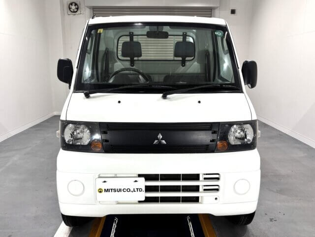 2009 MITSUBISHI MINICAB TRUCK