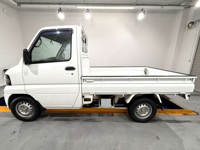 2009 MITSUBISHI MINICAB TRUCK