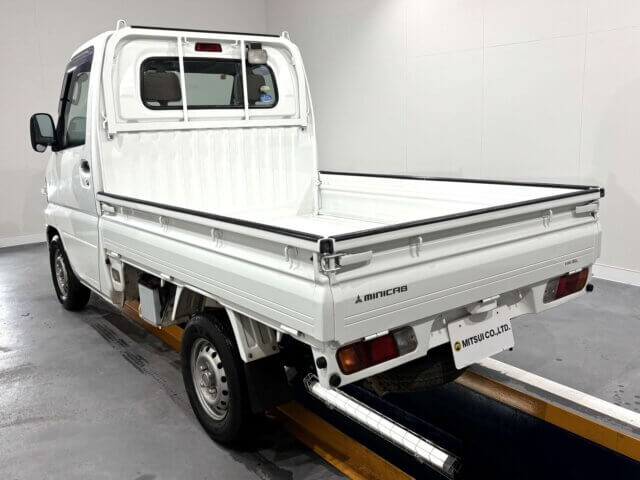 2009 MITSUBISHI MINICAB TRUCK