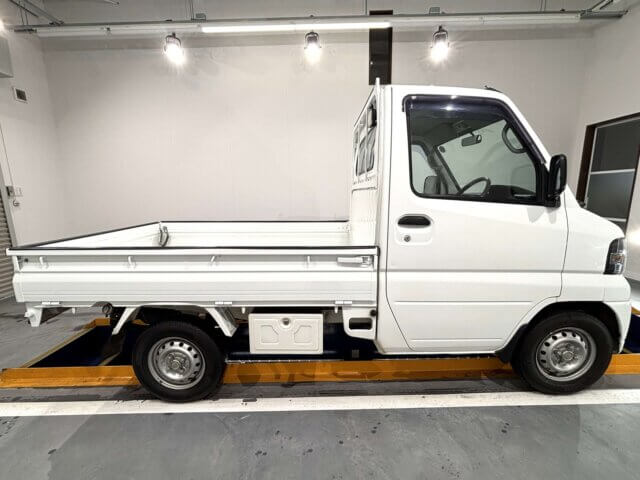 2009 MITSUBISHI MINICAB TRUCK