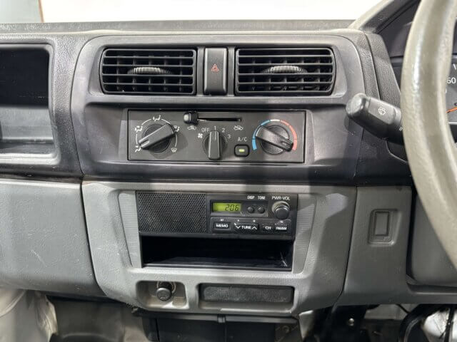 2009 MITSUBISHI MINICAB TRUCK