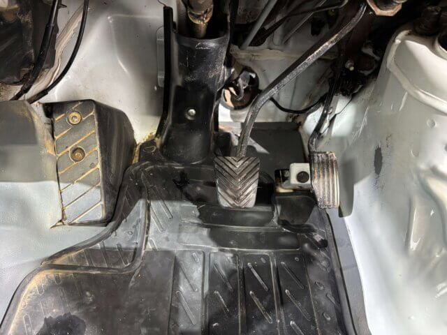 2009 MITSUBISHI MINICAB TRUCK