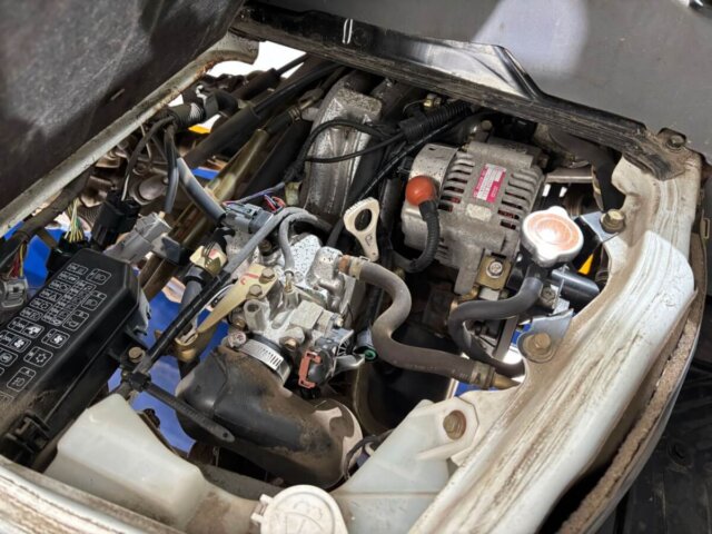 2000 MITSUBISHI MINICAB TRUCK