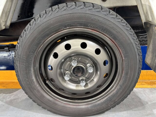 2000 MITSUBISHI MINICAB TRUCK