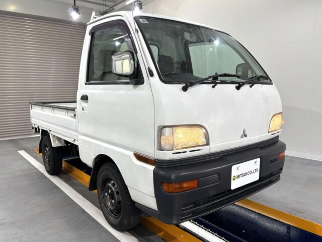 1998 MITSUBISHI MINICAB TRUCK