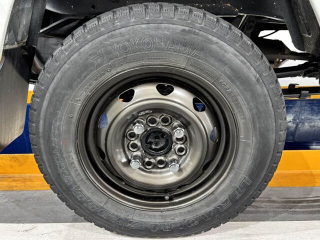 1998 MITSUBISHI MINICAB TRUCK