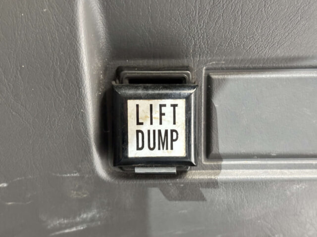 1997 DAIHATSU HIJET DUMP