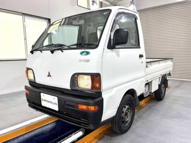 1996 MITSUBISHI MINICAB TRUCK