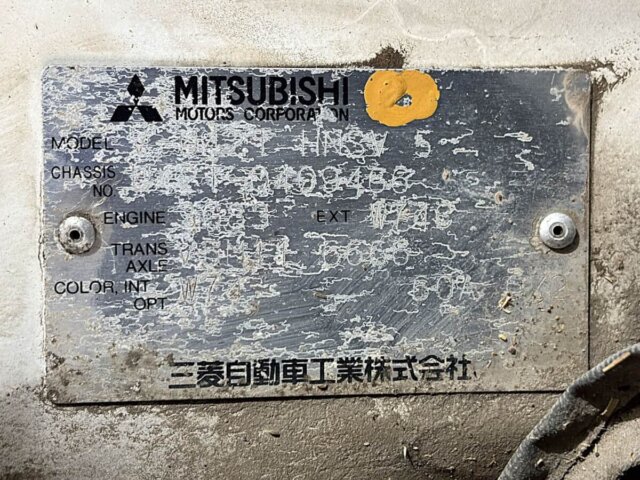 1996 MITSUBISHI MINICAB TRUCK