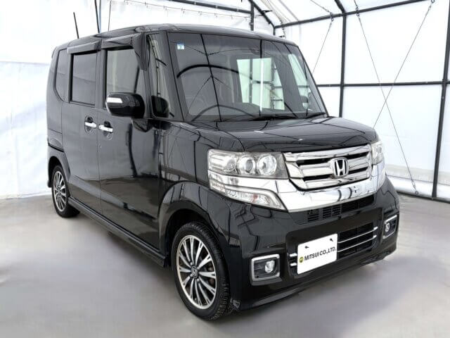 2013 HONDA N-BOX CUSTOM