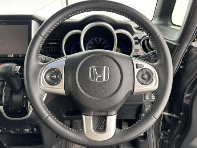 2013 HONDA N-BOX CUSTOM